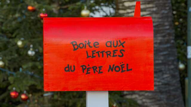 La boîte aux lettres du Père Noël | Noël à Sanary 2024