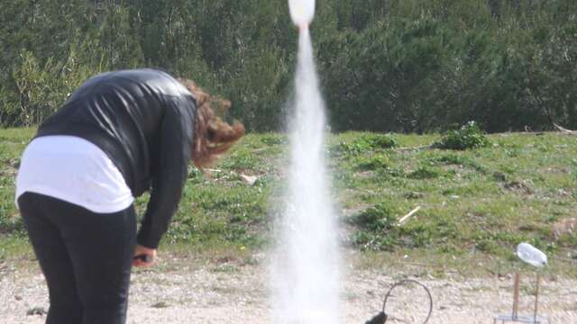 Wasserraketen starten - Vega Club