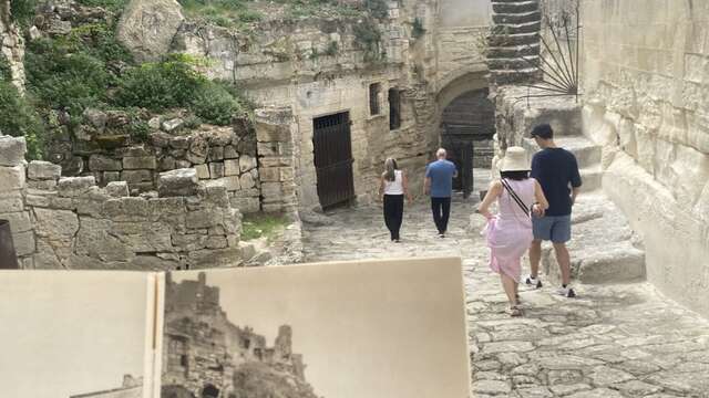Guided Tour in French – Les Baux au fil du temps