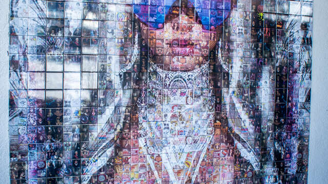 Mosaïque d’identités par Saro