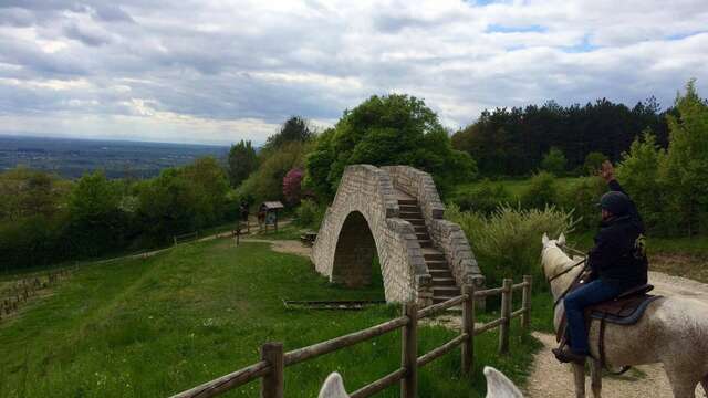 Vallon des Faulx et passerelle des vendangeurs