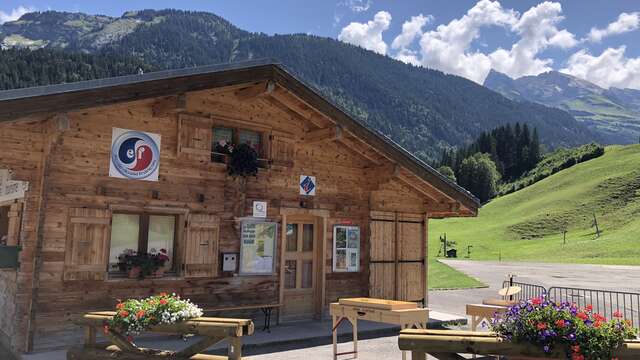 Cluses Arve & montagnes Tourisme - Bureau du Reposoir
