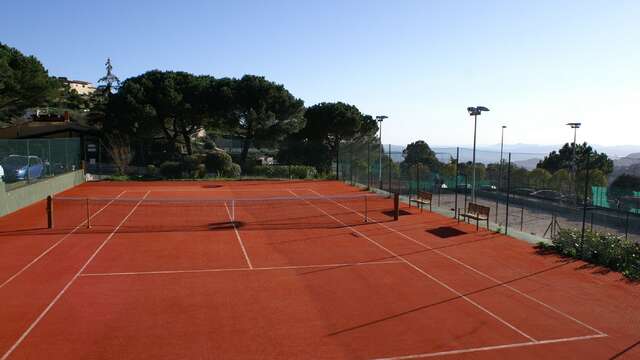 Cours de tennis