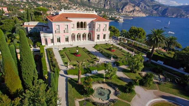 Visite guidée "Fleurs sens dessus dessous" (visite des collections intérieures sur le thème végétal) à la Villa Ephrussi de Rothschild - Saint-Jean-Cap-Ferrat