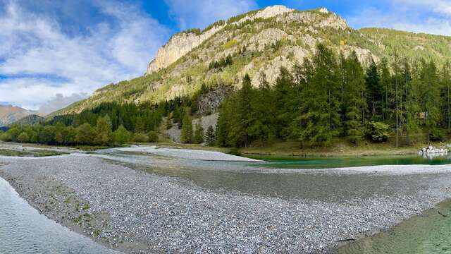 Hiking at Lake Casterino