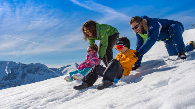 Course de luge sur le front de neige du Queyrelet !