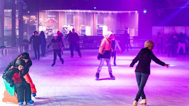 Nocturne Light & Music at the skating rink