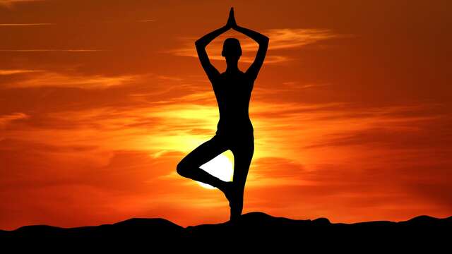 Séance de Yoga : Un éveil du corps face aux montagnes