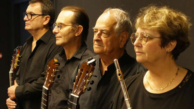 3 guitares, une flûte