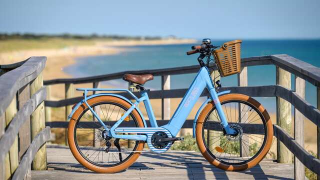 Beach Bikes - Le Bois-Plage-en-Ré -Chemin de la pierre qui vire - Les Clumasses