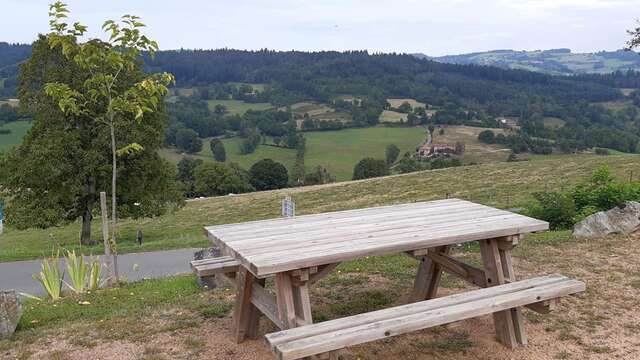 Aire de pique-nique Salle des fêtes