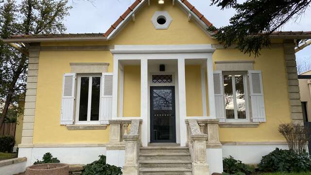 Bibliothèque Takaya