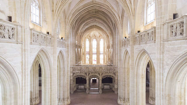 Excursion : Le Monastère royal de Brou et Pérouges, les sites emblématiques de l'Ain