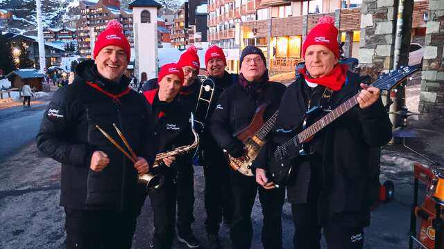 Musical entertainment with Cocktail des Montagnes