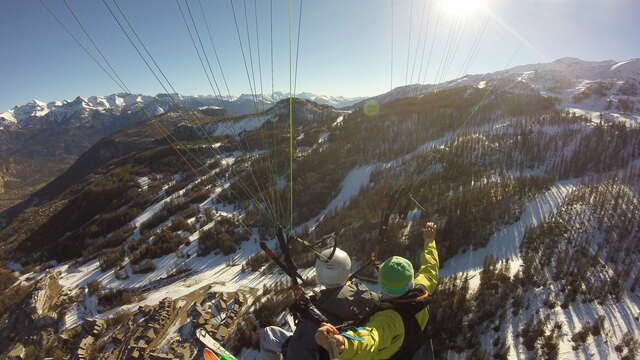 Vol en parapente à skis