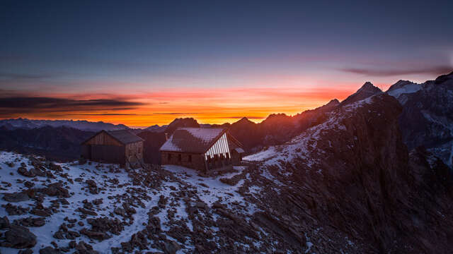 Adèle Planchard refuge from Arsine (Villar d'Arène)
