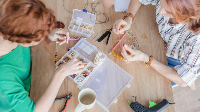 Atelier création de bracelet de survie