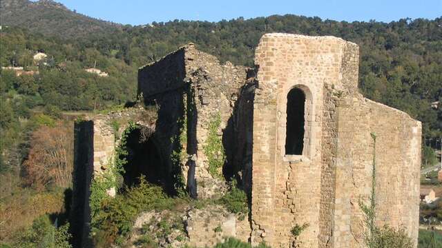 Ruines de l'ancienne église St Pons