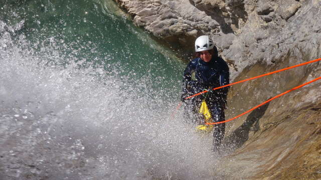 Canyoning in the Grenand with Vertes Sensations