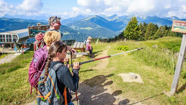 Accompanied hike with Évolution 2