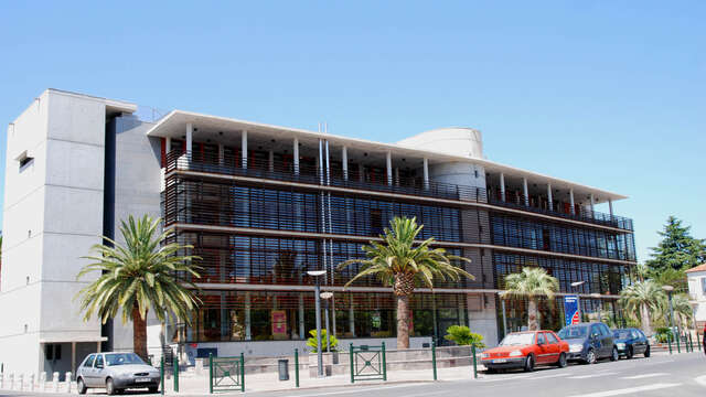Mediathek von Hyères Saint John Perse