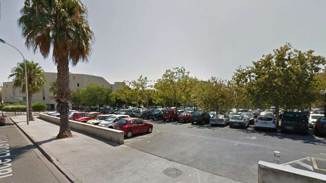 Versin place car park