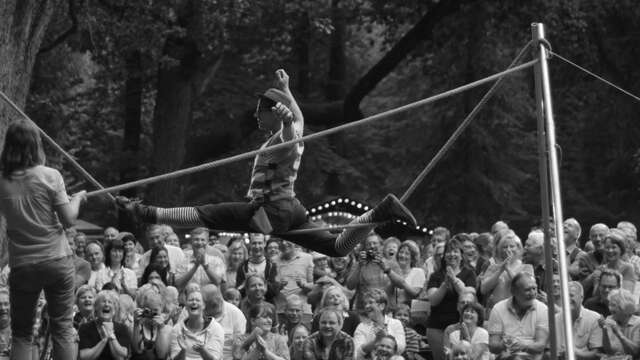 Spectacle acrobatique "Banan'O'Rama"