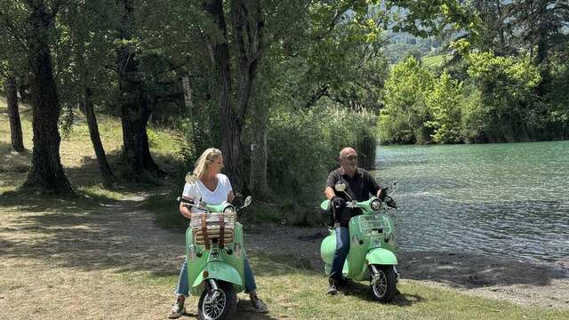 Vespa tours électrique Chambéry et Coeur de Savoie