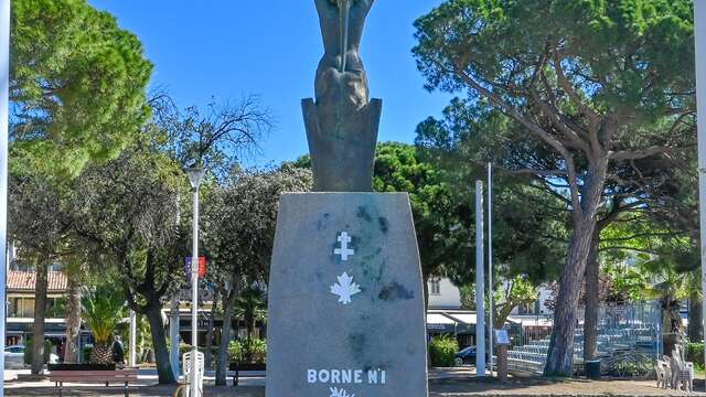 Borne N°1 - Monument du Débarquement