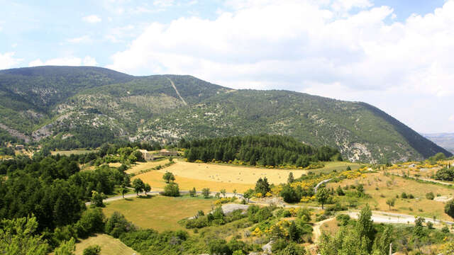 Grande Traversée de Vaucluse Section 4.1 Aurel - Monieux (St-Hubert) / Vaucluse long distance mountain bike trail