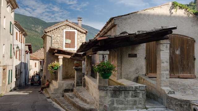 Visite guidée "Annot au fil de l'eau" pour les groupes