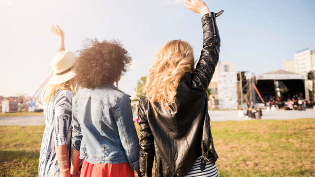 Tuesdays in the garden: folk evening