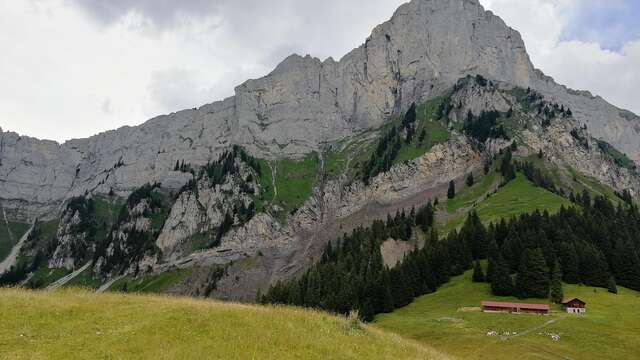 sentier VTT : l'alpage de Véran