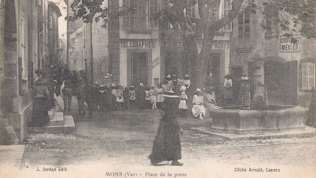 Exposition anciennes cartes postales de Mons