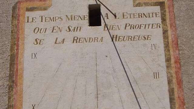 Cadran solaire de l'Église de Puy-Saint-Pierre