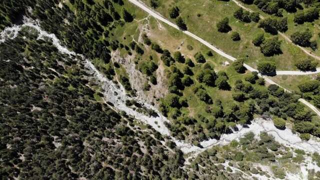 Randonnée - Le Vallon des Baïsses jusqu’à la bergerie