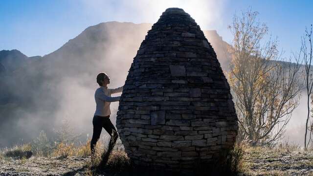 Refuge d’Art: Walking Tours among Andy Goldsworthy’s Mountain Art in Provence