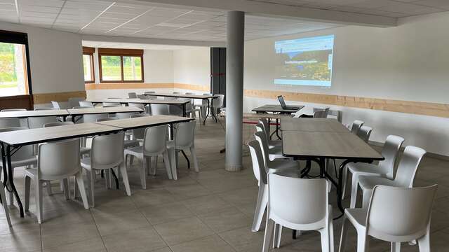 Salle hors sac du Stade de Biathlon des Plans d'Hotonnes