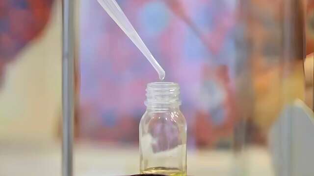 Grasse: Workshop in piccoli gruppi: Accordi di Rosa Centifolia con una profumiera creativa