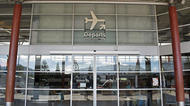 Aéroport International de Nouméa - La Tontouta