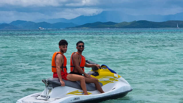 Jet ski trip on the lagoon - Nouméa Islands Tours