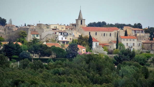 Collines de Saint-Blaise - St Mitre les Remparts, Balcon du Caderaou