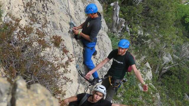 Via ferrata de la Grande Fistoire guidée - Esprit Vertical 04