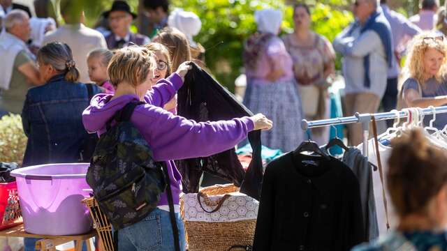 Flea market in Port Grimaud