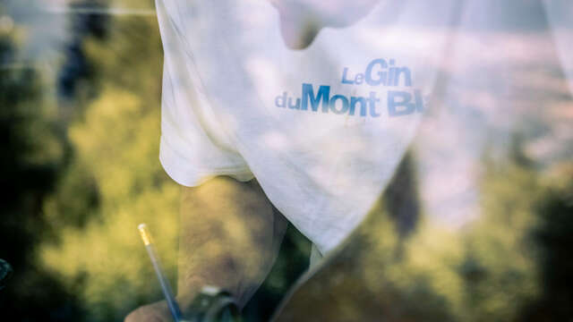 Atelier fabrication de gin - ''Gin School'' à la Distillerie Saint-Gervais Mont-Blanc