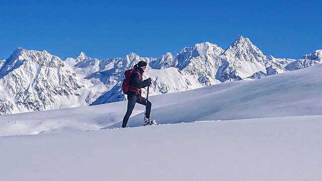 Snowshoe hike - Get away from it all and climb to new heights