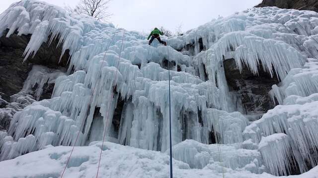 Initiation à la cascade de glace