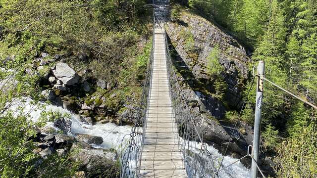 La passerelle du glacier de Bionnassay, boucle de randonnée