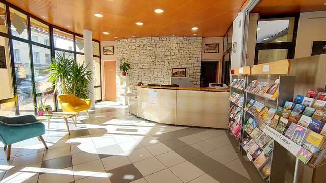 Noves Tourist Information Office