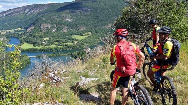 Circuit VTT n°30 (noir) - Monts de Corveissiat - Belvédères d'Echazeaux
